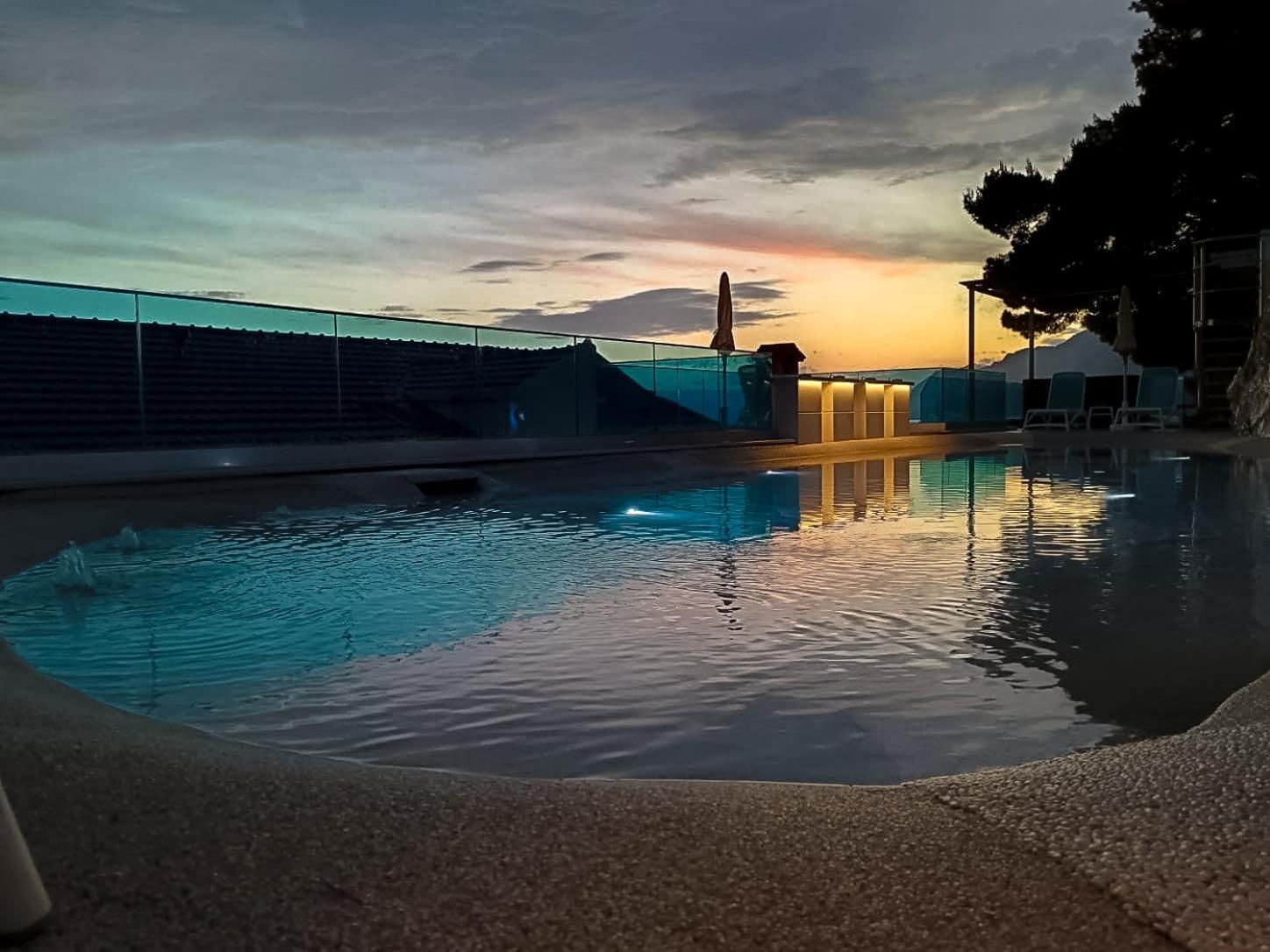 Villa Visnja Prestige Брела Экстерьер фото